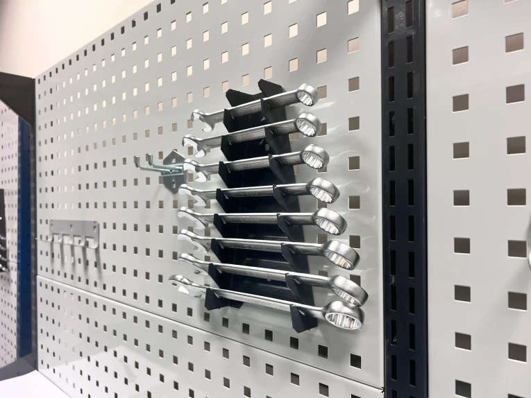 Верстак CTR 2232.S4L4M4.4-1 купить в Тюмени Верстак CTR 2232.S4L4M4.4-1 купить в Тюмени