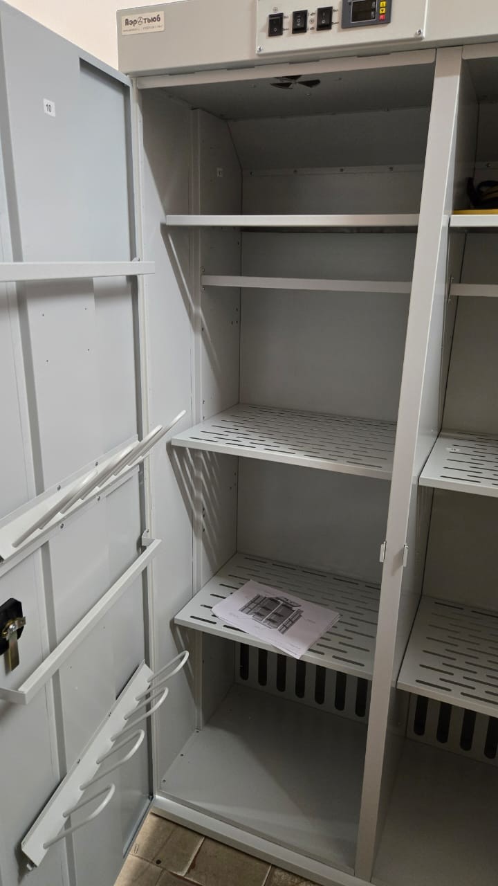 Сушильный шкаф ШС-4 СП3 Ф для одежды, белья и обуви купить в Тюмени Сушильный шкаф ШС-4 СП3 Ф для одежды, белья и обуви купить в Тюмени