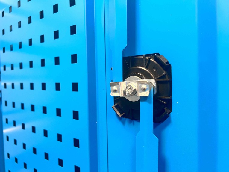 Шкаф инструментальный TNC 180.B3.S3 купить в Тюмени Шкаф инструментальный TNC 180.B3.S3 купить в Тюмени