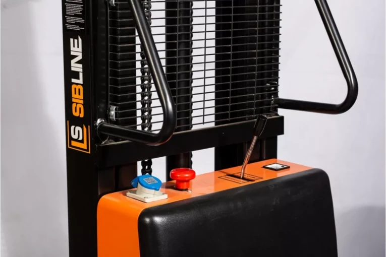 Штабелер с электроподъемом 1,5 т - 3,5 м Вилы: 1100 , Гелевая АКБ, SPN1535 SIBLINE купить в Тюмени Штабелер с электроподъемом 1,5 т - 3,5 м Вилы: 1100 , Гелевая АКБ, SPN1535 SIBLINE купить в Тюмени