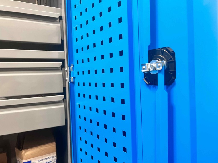 Шкаф инструментальный TNC 181.14B1.S1 купить в Тюмени Шкаф инструментальный TNC 181.14B1.S1 купить в Тюмени