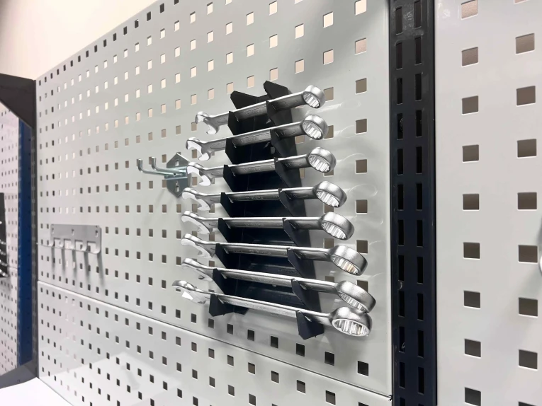 Стол-верстак Craft 2202.S4L4M4.4-2F купить в Тюмени Стол-верстак Craft 2202.S4L4M4.4-2F купить в Тюмени